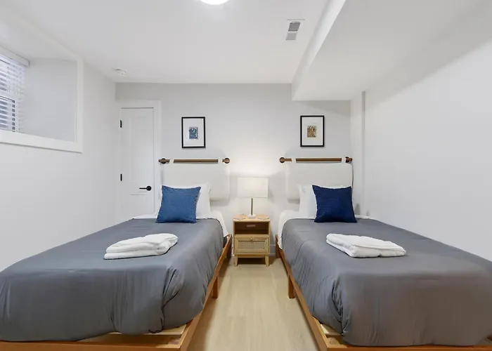Newly Renovated 3br 2ba In Heart Of Andersonville Apartment Chicago